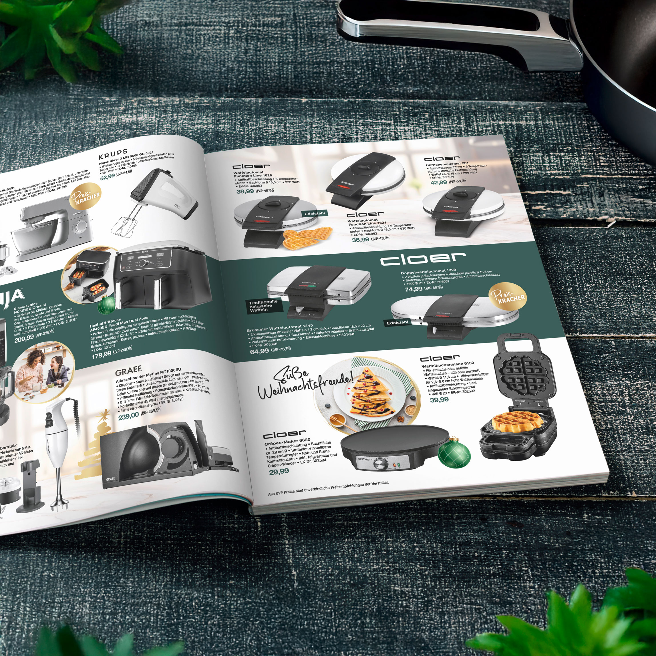 Referenz EK servicegroup - Aufgeklappter Katalog.